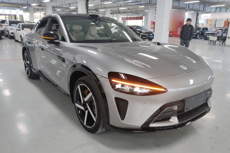 小米汽车 小米YU7 2025款 超长续航后驱版车身外观6002