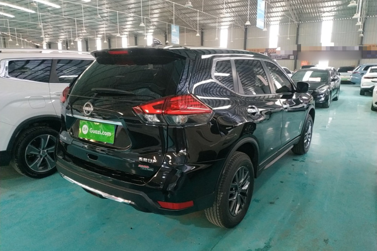 日产 奇骏 2025款 荣誉 2.0L 两驱真心版车身外观6005