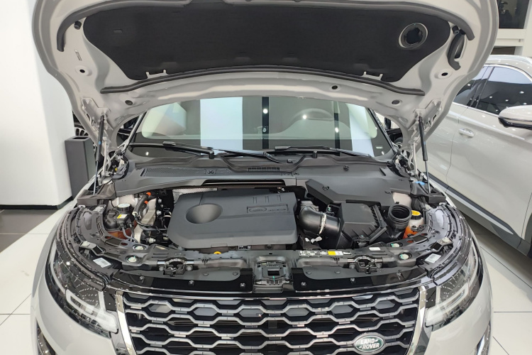 路虎 揽胜极光新能源 2022款 极光L P300e 插电式电动混合版局部细节24