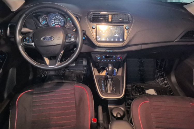 福特 福睿斯 2019款 改款 1.5L 自动悦享型 国VI中控内饰12