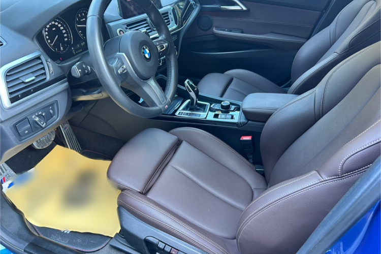 宝马1系 2020款 120i M运动套装局部细节41