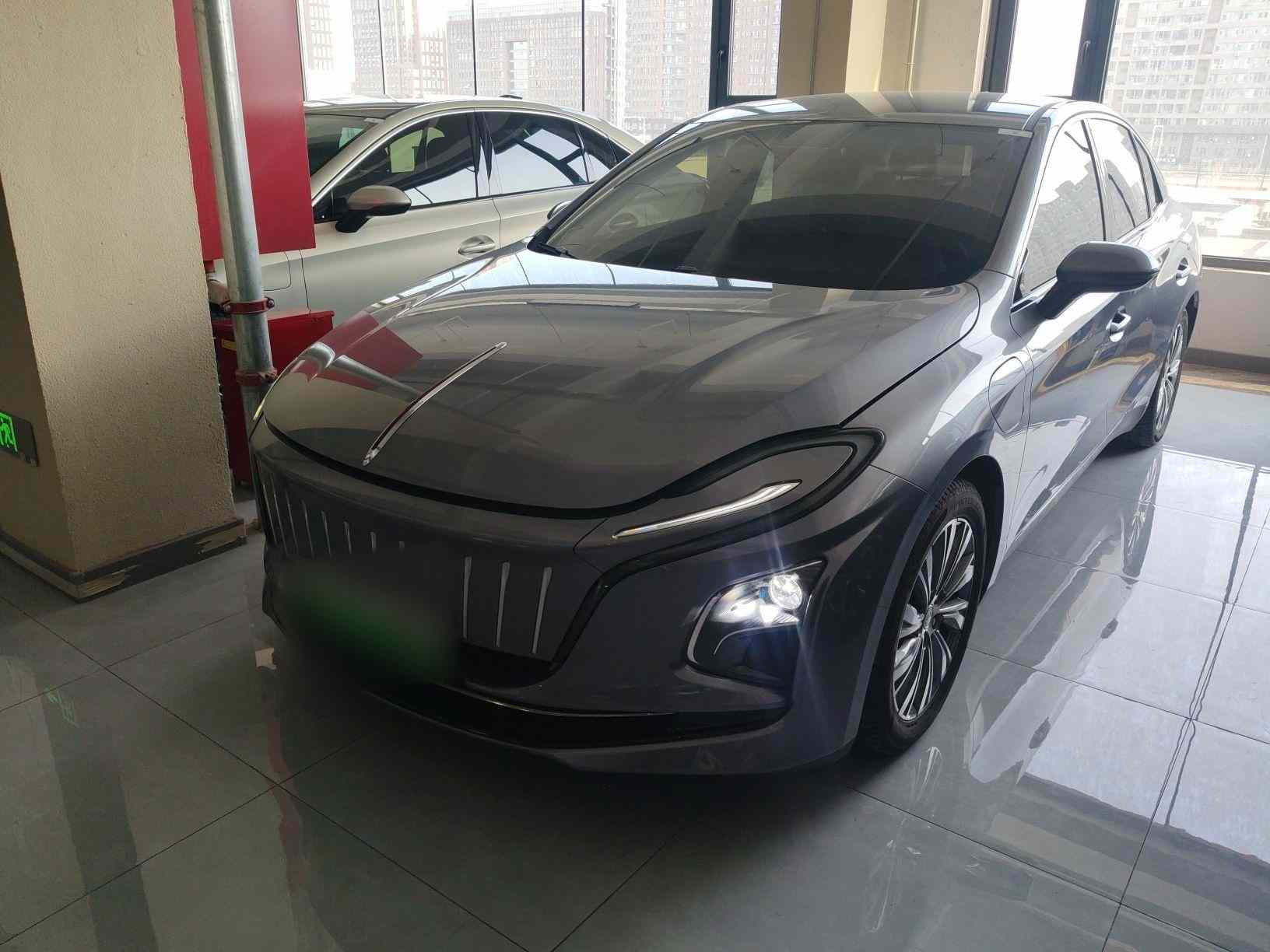 红旗E-QM5 2024款 610km PLUS(2)