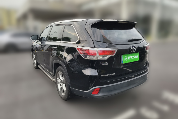 丰田 汉兰达 2015款 2.0T 两驱豪华版 7座车身外观5