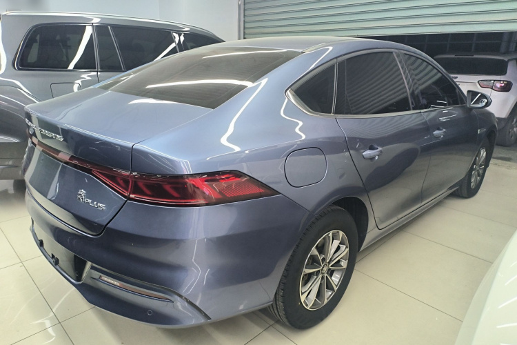 比亚迪 秦PLUS 2024款 荣耀版 DM-i 55KM领先型车身外观7