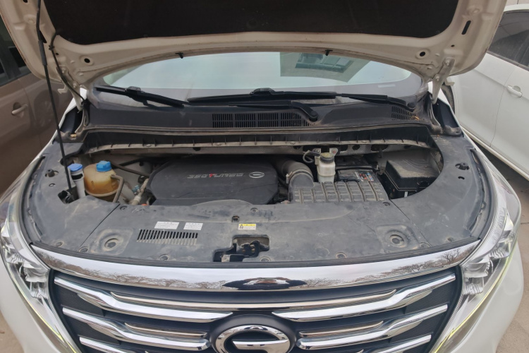 广汽传祺 传祺M8 2020款 390T 尊享版机舱底盘24