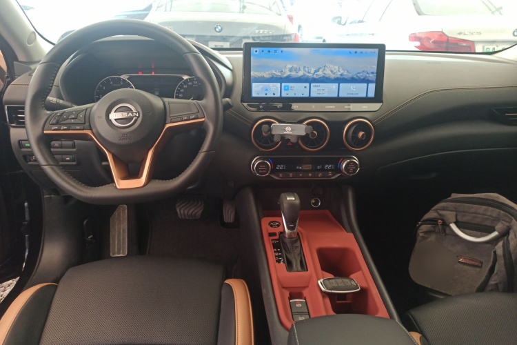 日产 轩逸 2023款 1.6L CVT黑金版中控内饰12
