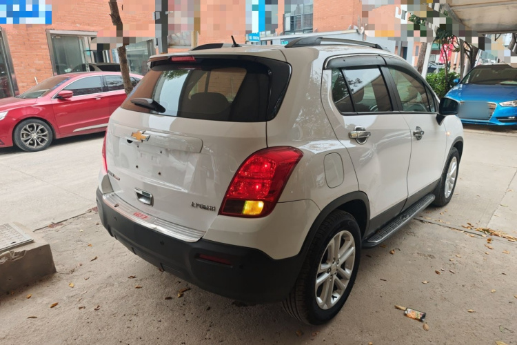 雪佛兰 创酷 2016款 1.4T 自动两驱舒适天窗版车身外观7