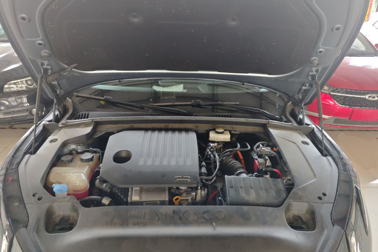 领克07 2024款 EM-P 126长续航 Ultra机舱底盘24