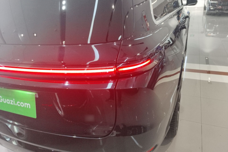 理想汽车 理想L9 2022款 Max车身外观9