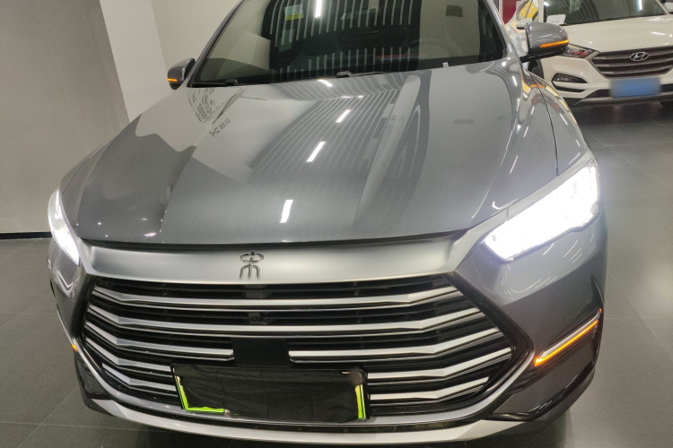 比亚迪 宋Pro新能源 2022款 DM-i 51km 豪华型车身外观2