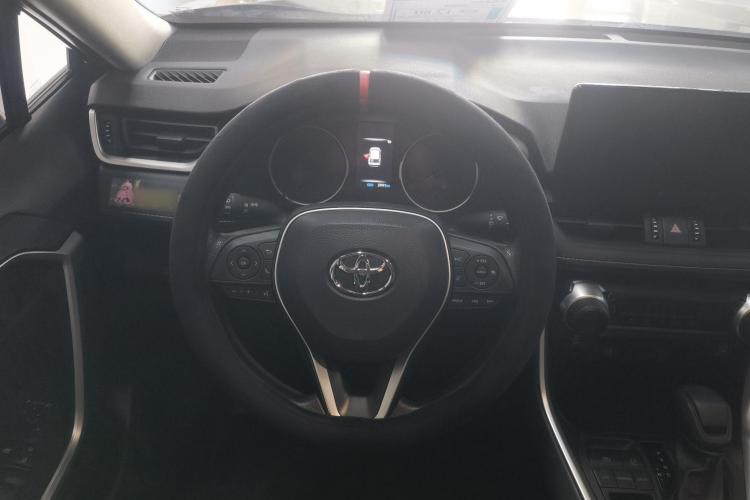 丰田 威兰达 2024款 2.0L CVT两驱领先版局部细节13