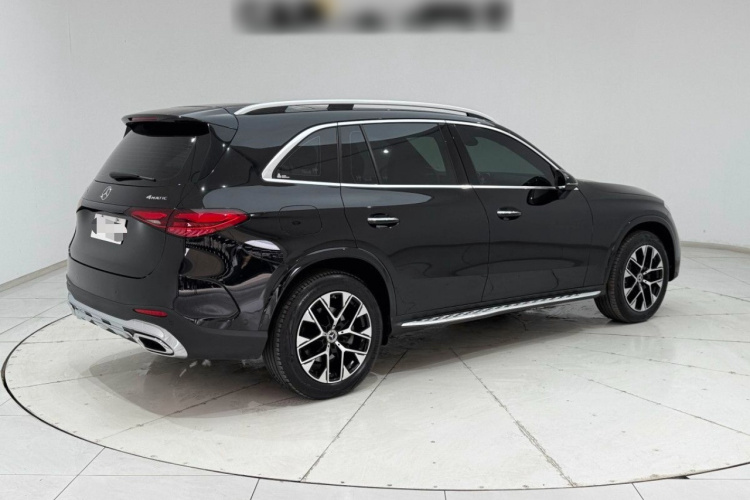 奔驰GLC 2023款 GLC 260 L 4MATIC 豪华型 5座车身外观6005