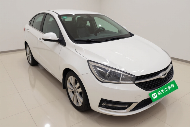 奇瑞 艾瑞泽5 2016款 1.5L 手动领潮版车身外观3