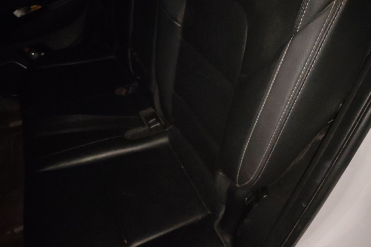 起亚KX5 2016款 2.0L 自动两驱Premium中控内饰7004