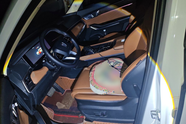 奔腾T99 2022款 20TD 自动运动尊享型中控内饰19