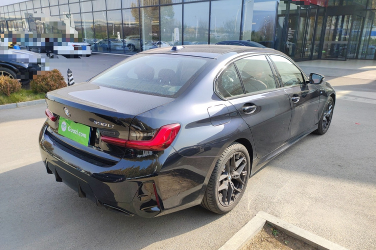 宝马3系 2025款 330Li M运动曜夜套装车身外观7