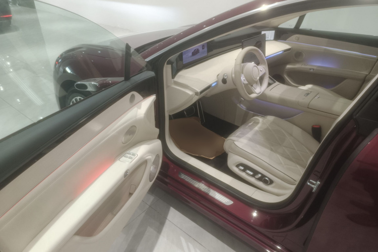 鸿蒙智行 享界S9 2025款 增程 Ultra中控内饰20