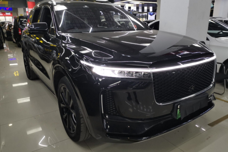 理想汽车 理想ONE 2020款 增程6座版车身外观3