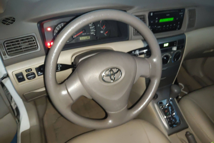 丰田 花冠 2011款 1.6L 自动经典版局部细节13