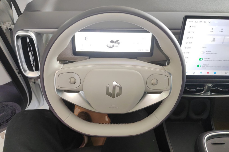 零跑汽车 零跑B10 2025款 510舒享版中控内饰13