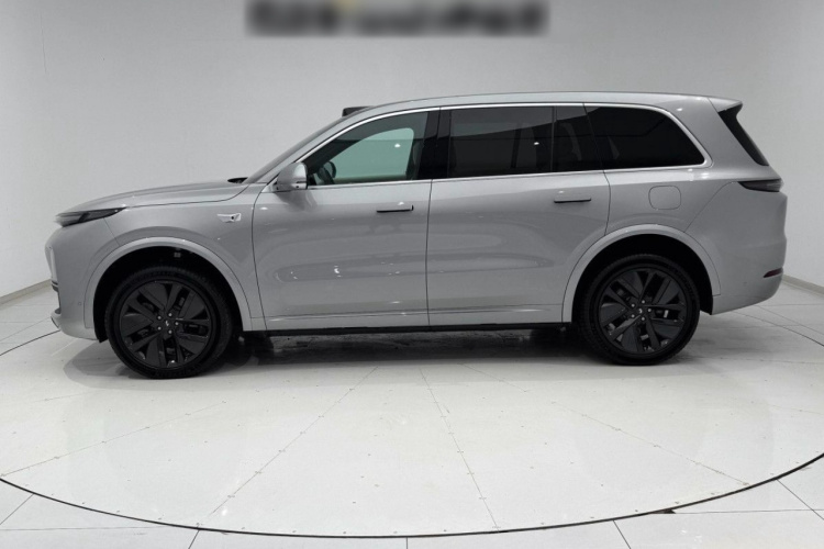 理想汽车 理想L9 2022款 Max车身外观4