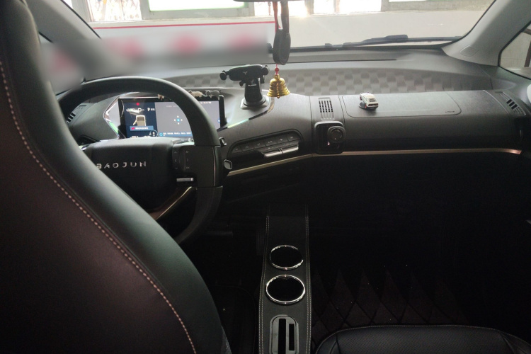 宝骏KiWi EV 2022款 艺术家轻享版 磷酸铁锂中控内饰12