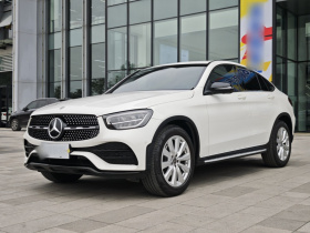 奔驰GLC轿跑 2021款 GLC 260 4MATIC 轿跑SUV