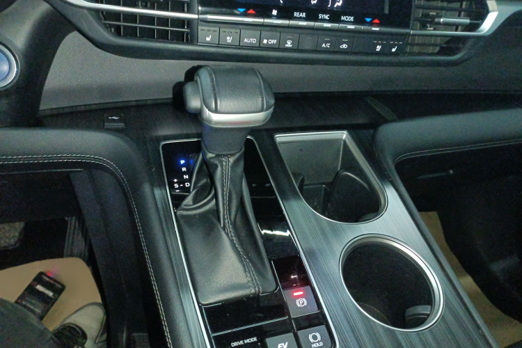 丰田 赛那SIENNA 2023款 2.5L混动 尊贵版局部细节18