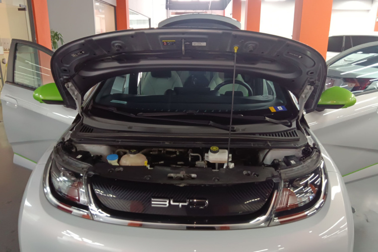 比亚迪 海豚 2021款 405km 时尚版机舱底盘24