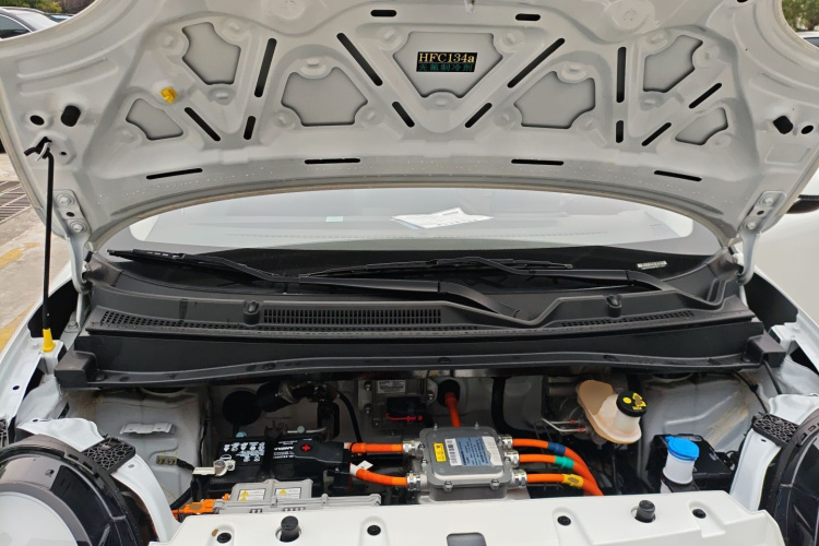 长安启源 长安Lumin 2022款 210km 香甜款机舱底盘24