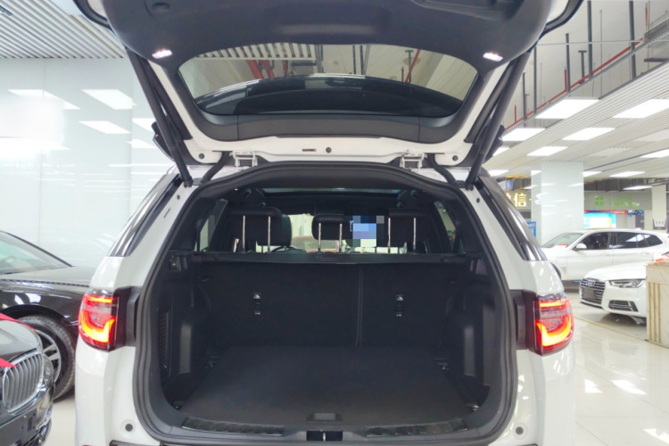 路虎 发现运动版 2021款 249PS R-Dynamic S 性能版局部细节23