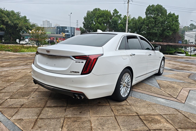 凯迪拉克CT6 2019款 28T 精英型车身外观6004