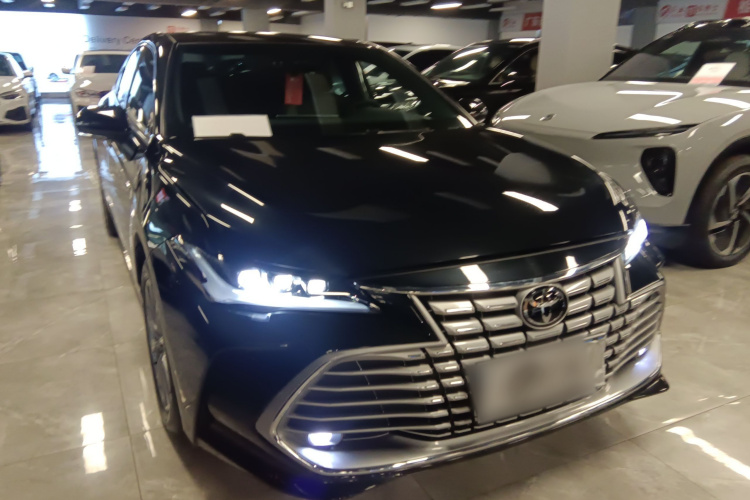 丰田 亚洲龙 2024款 双擎 2.0L 臻选版车身外观3