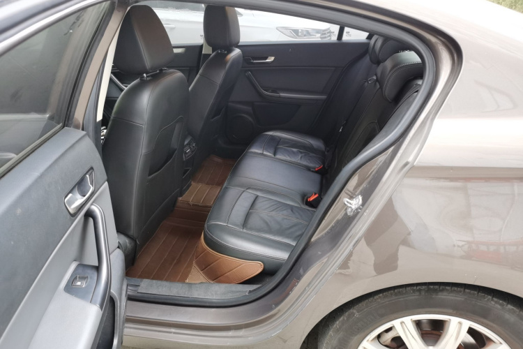 观致3 2014款 三厢 1.6L 自动致悦型中控内饰21