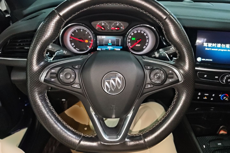 别克 君威 2019款 GS 28T 精英型 国VI中控内饰13