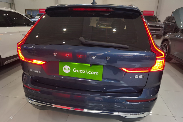 沃尔沃XC60 2023款 B5 四驱智逸豪华版车身外观6004