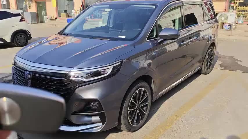 荣威iMAX8 2022款 400TGI 旗舰版实拍1