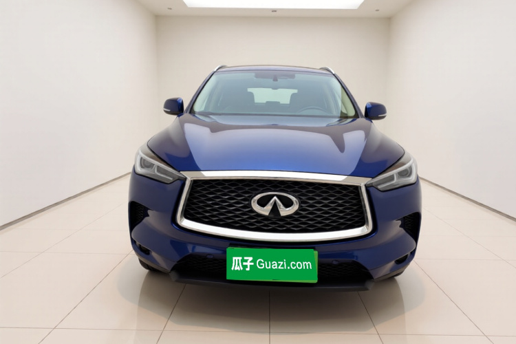 英菲尼迪QX50 2020款 2.0T 两驱时尚版车身外观2