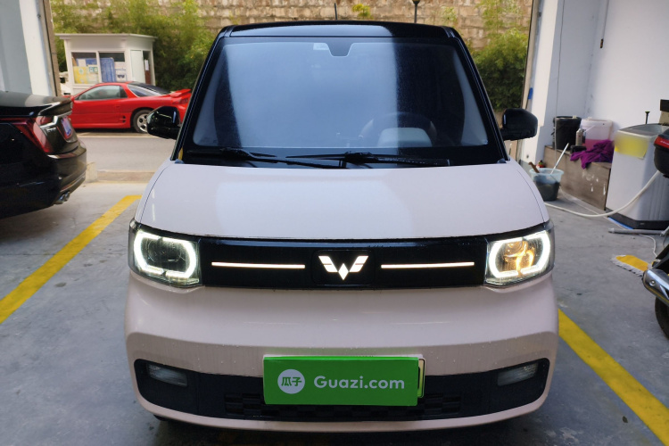 五菱汽车 宏光MINIEV 2022款 马卡龙时尚款 磷酸铁锂车身外观2