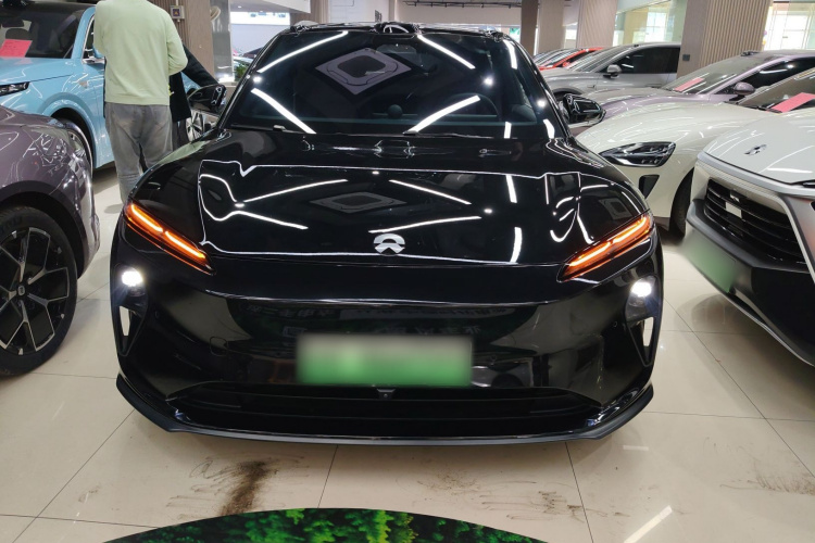 蔚来ET5T 2024款 75kWh Touring车身外观2