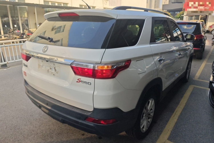 东风风光 风光S560 2018款 1.8L CVT精英型 7座车身外观7