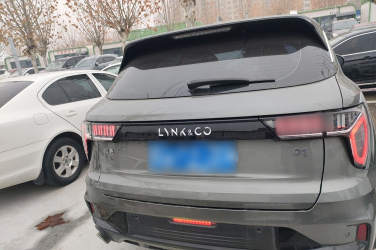 领克01 2021款 2.0TD 两驱型Pro车身外观6