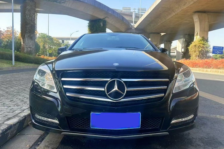 奔驰R级 2017款 R 320 4MATIC 商务型臻藏版车身外观6006
