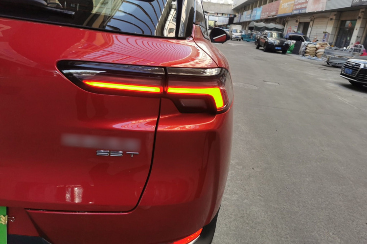 观致7 2020款 1.6T 巡航豪华型车身外观9