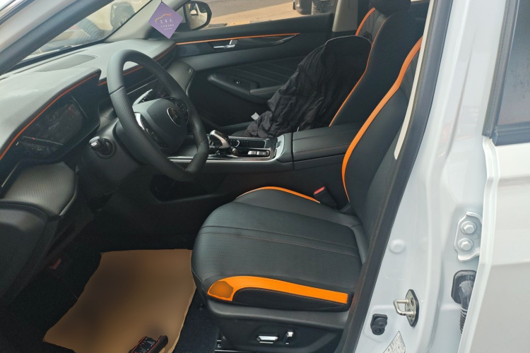 东风风神 奕炫MAX 2023款 1.5T 超炫潮爸版中控内饰19