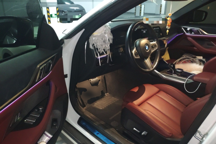 宝马4系 2022款 425i Gran Coupe M运动曜夜套装中控内饰20