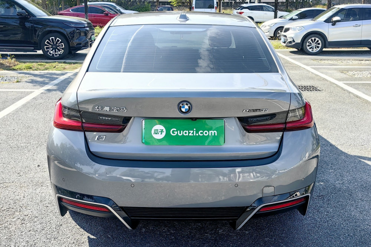 宝马i3 2022款 eDrive 35 L车身外观6003