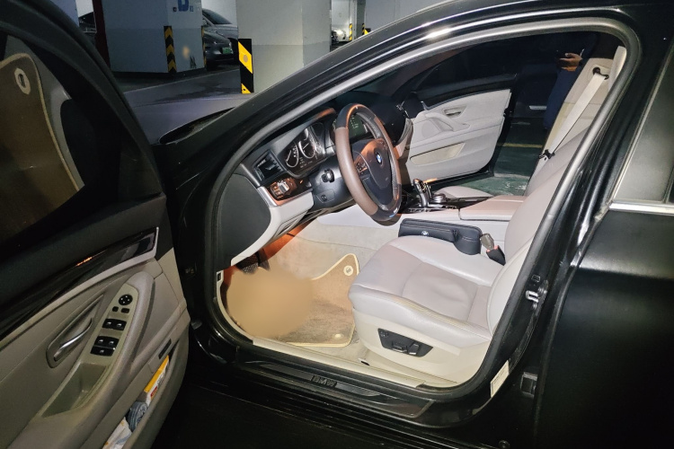 宝马5系 2013款 525Li 豪华型中控内饰7003