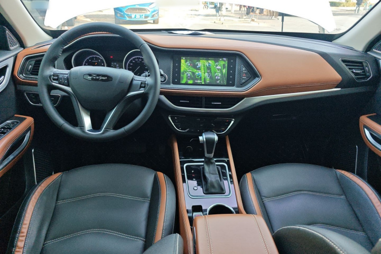 众泰T300 2017款 1.5T CVT尊享型中控内饰12