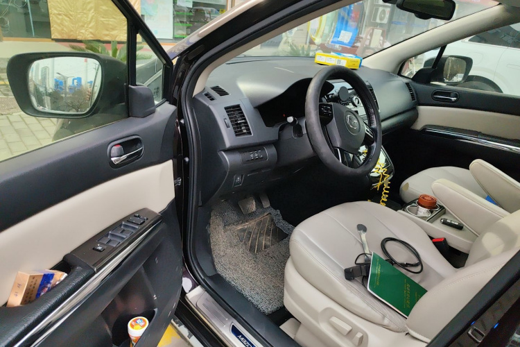 马自达8 2015款 2.5L 至尊版中控内饰20